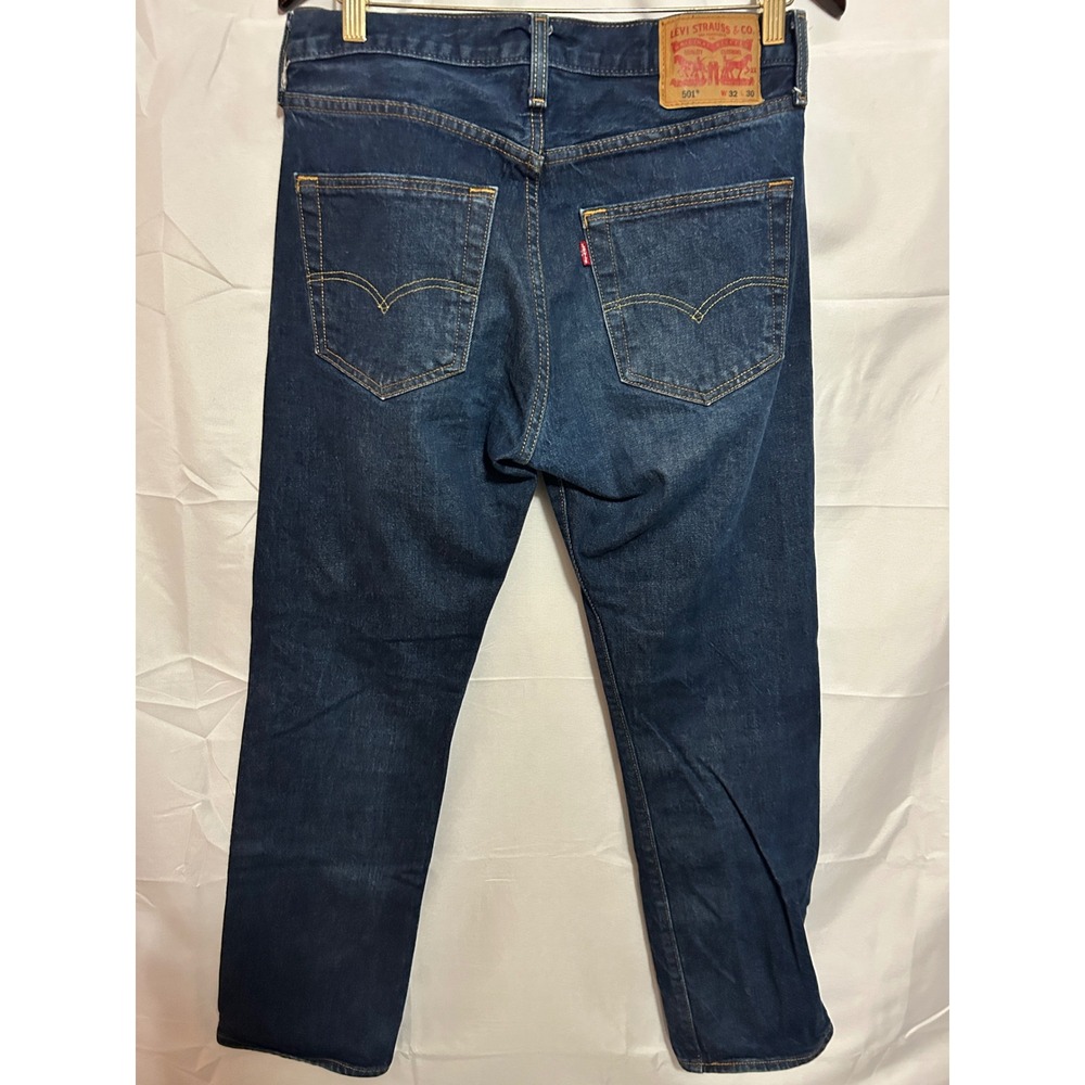 Levis 501 Original Fit Mens Dark Wash Straight Leg Button Fly Jeans 32x30 - Picture 2 of 8